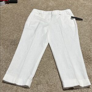 Larry Levine Sz 10 Slim Leg Crop Pants WHITE